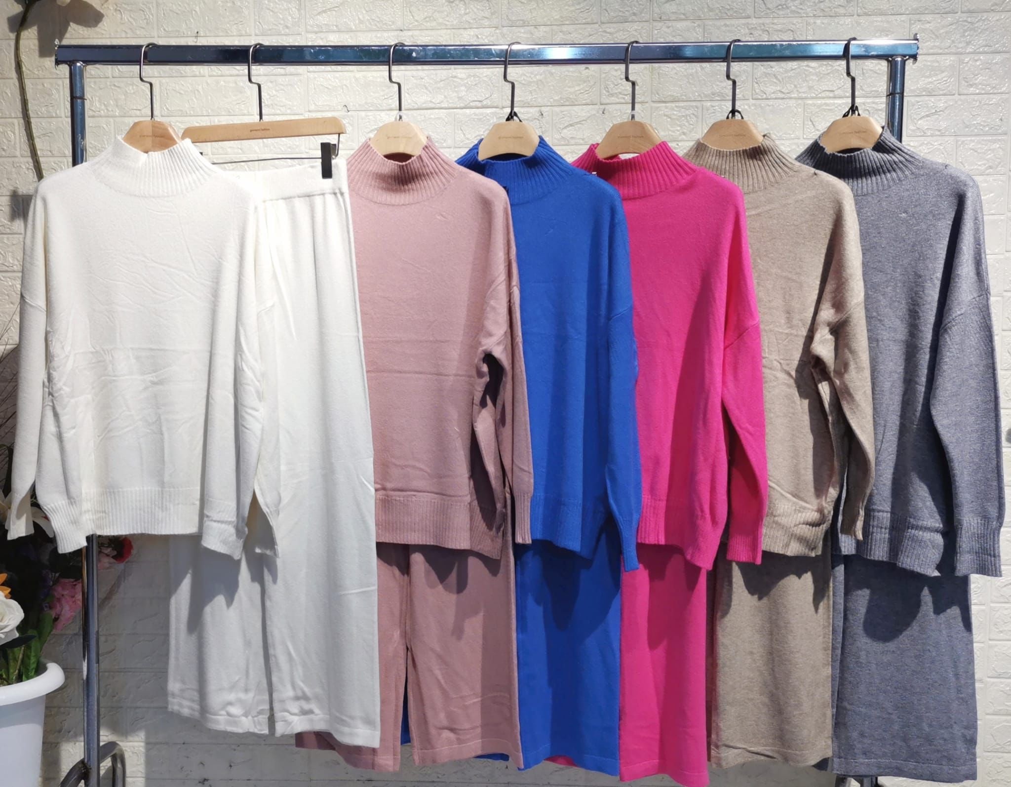 Coordinato Adela ( 12 Colori Disponibili )