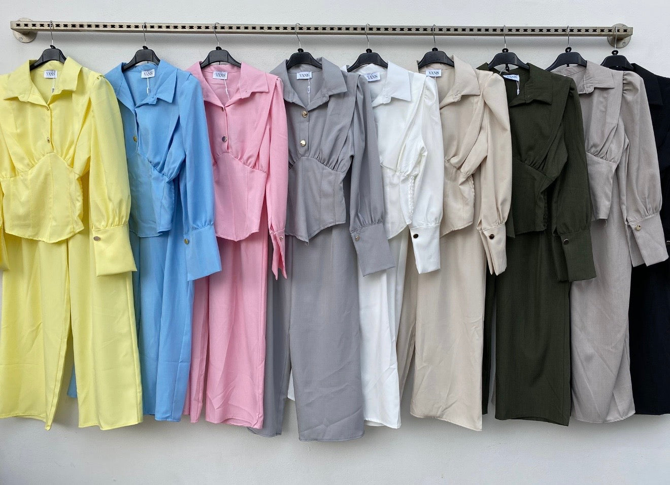 Coordinato Eva 9 colorí disponibili