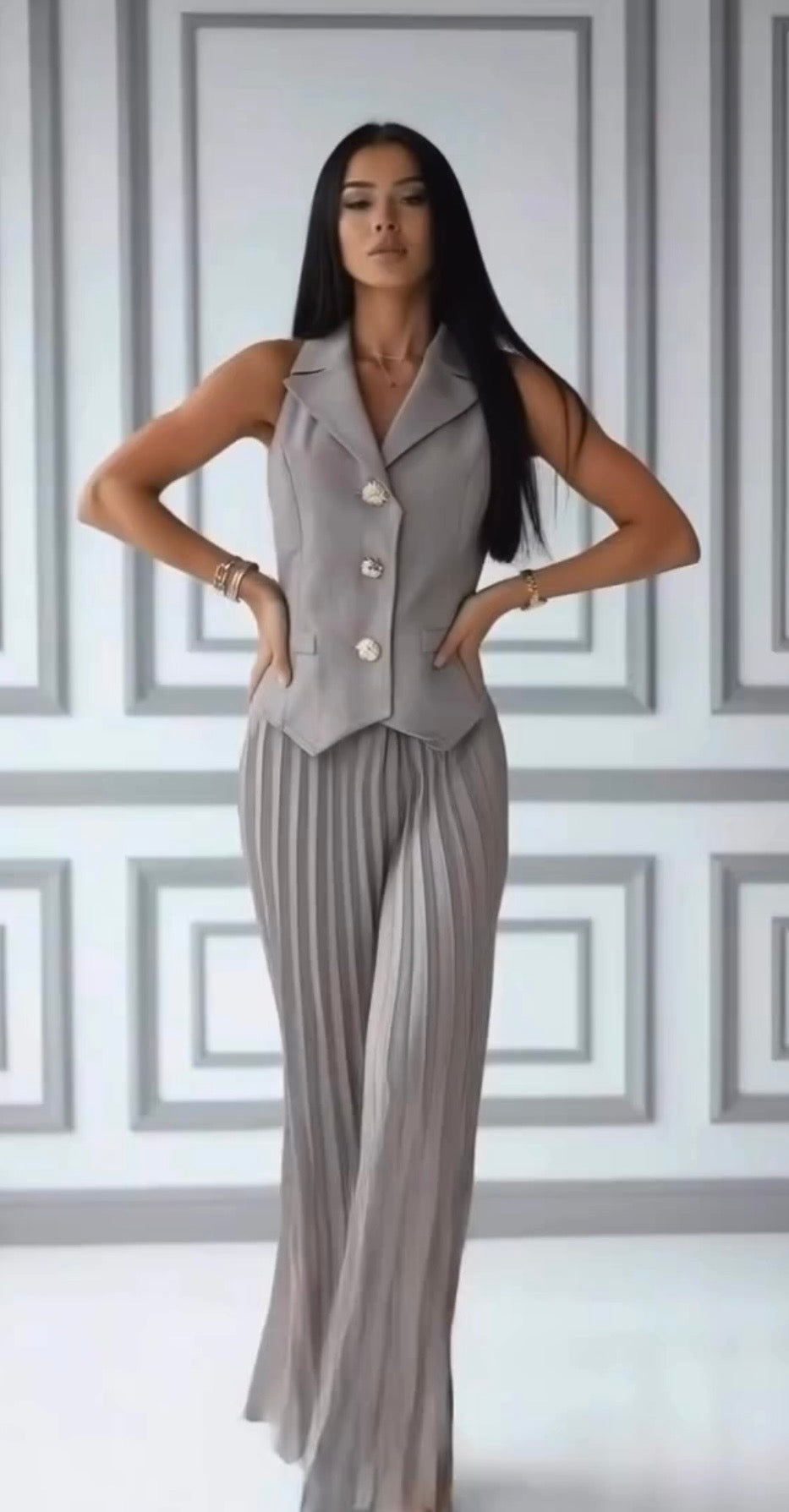 Abito Megan