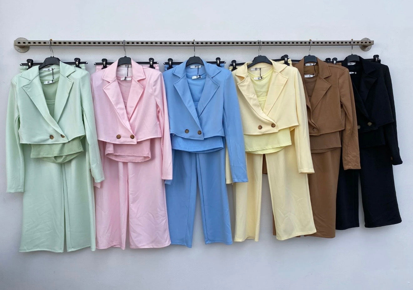 Coordinato Vicky “Giacca Pantaloni e Canotta “